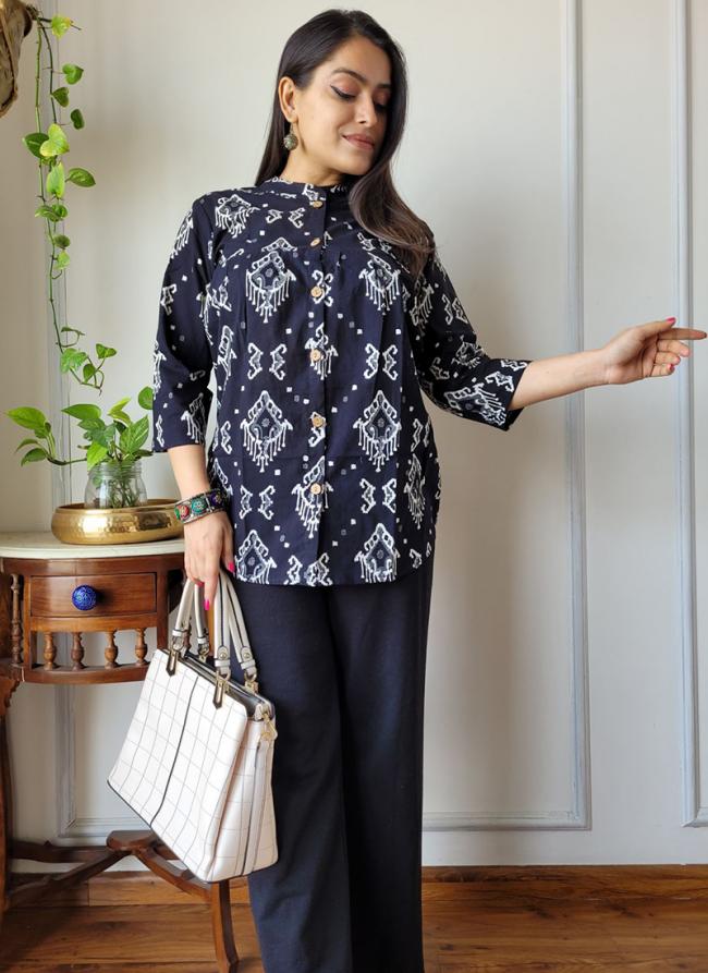 Cotton Navy Blue Casual Wear Printed Readymade Peplum Top